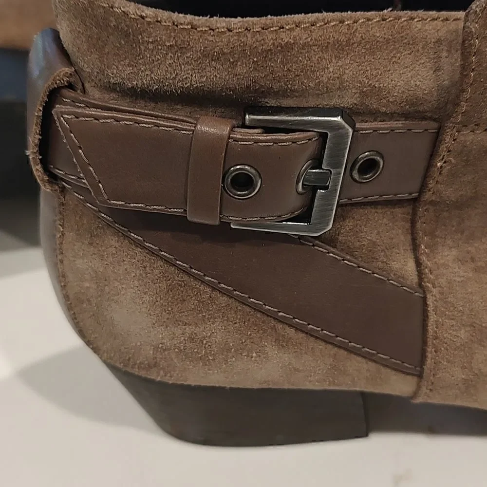 Aquatalia Farin Buckle Strap Side Zip Leather Ankle Booties Brown Suede  Size 8